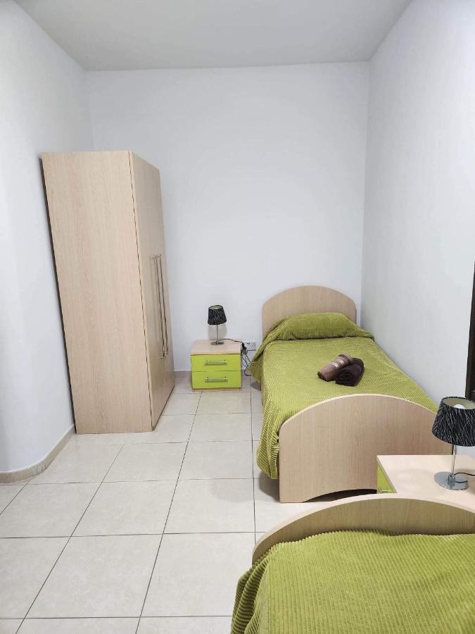 Seaside Xlendi Apartment Екстериор снимка